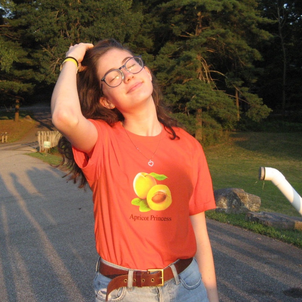 Meet your Posher, Emily